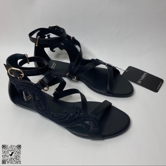 VERSACE Flat Black Sandals - Picture 5 of 10